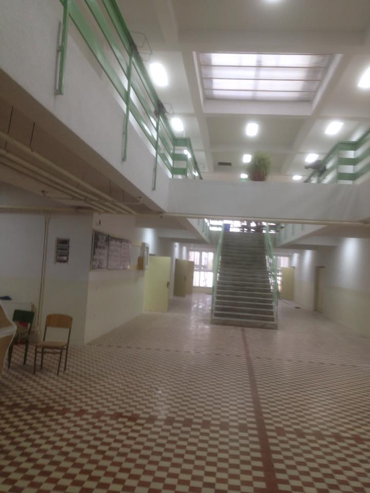 Përfundon rinovimi i shkollës së Smirës-nga nesër mësimi mbahet me orar të rregullt